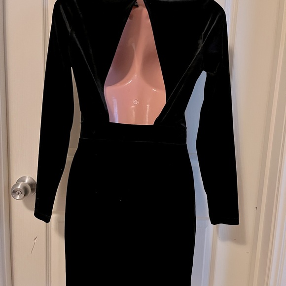 H&M velvet black dress - Picture 2 of 4